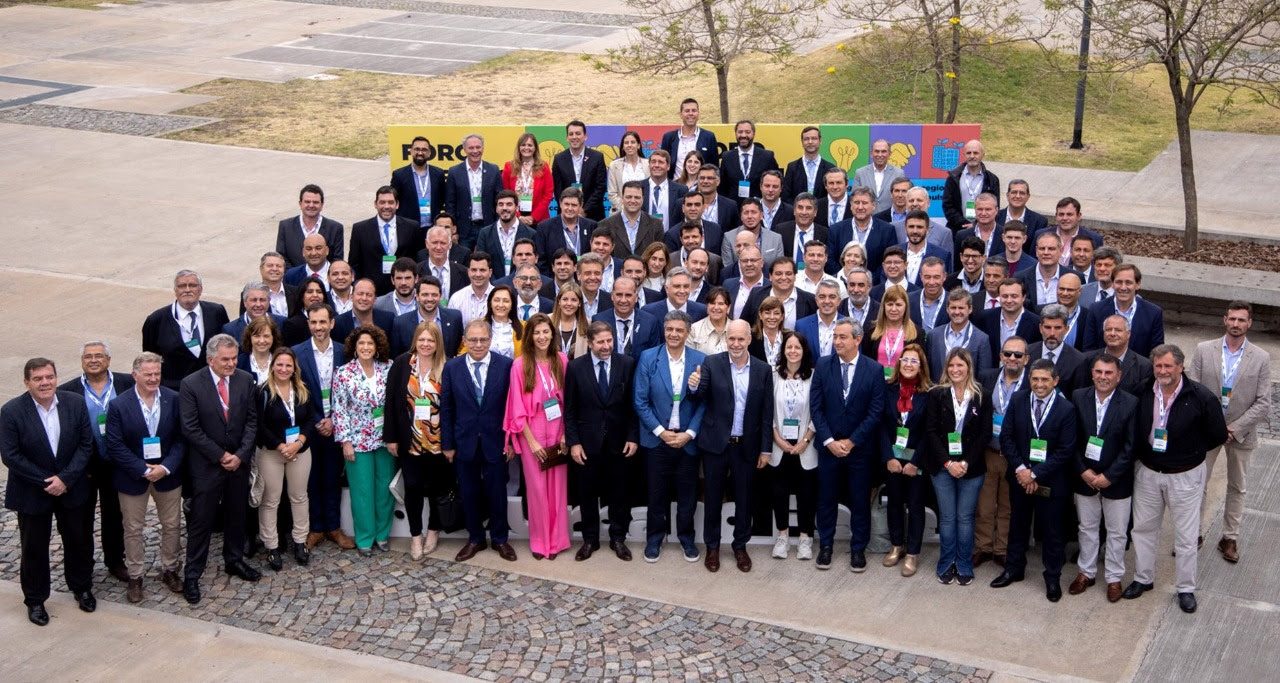 Intendente de La Plata ratificó compromiso con agenda de sostenibilidad en cumbre global de alcaldes