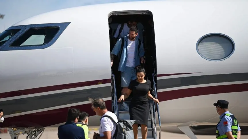 Lionel Messi ya está en Beijing para los amistosos del seleccionado argentino campeón del mundo