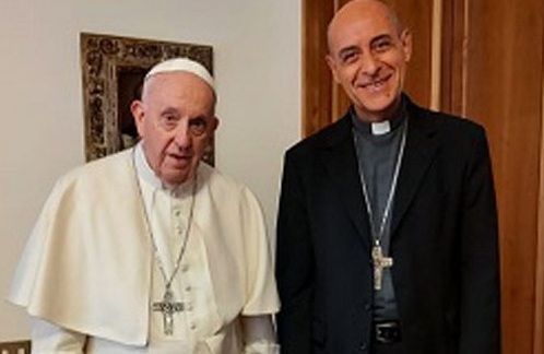 Monseñor Fernández sobre el papa Francisco: «Lo encontré completamente recuperado» y «trabaja más cantidad de horas que cualquiera en el Vaticano»