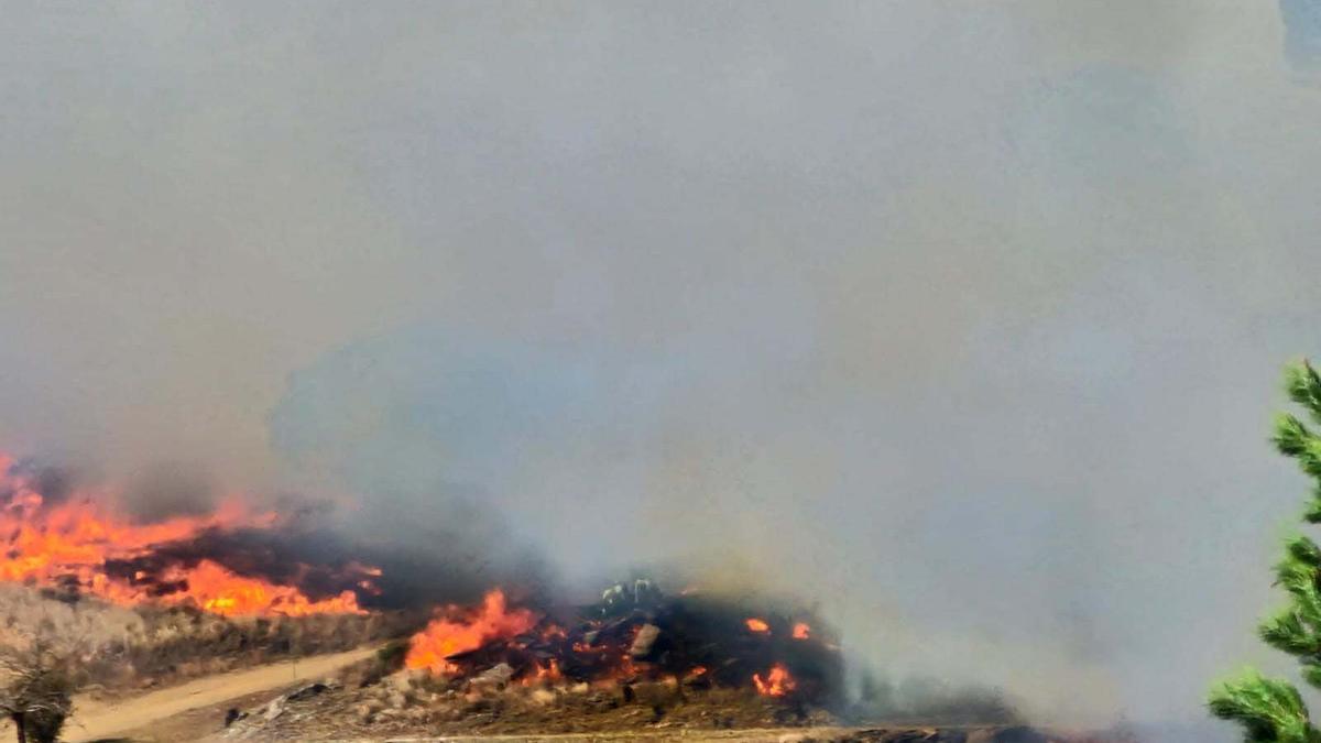 Están contenidos los incendios forestales en Córdoba, pero la situación aún es inestable