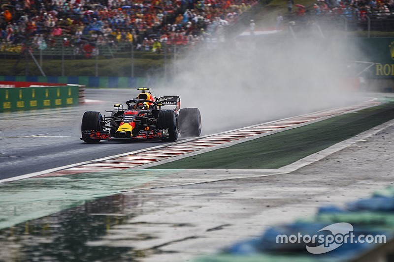 Verstappen se impone bajo lluvia en el GP de Países Bajos y recibe felicitaciones de la reina Máxima