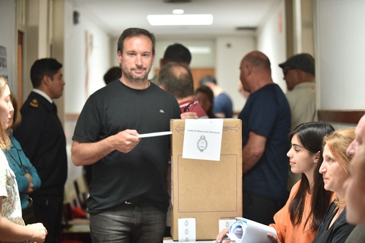 La Plata | Votó Darío Ganduglia: “Denunciamos ante la Justicia Electoral la rotura sistemática de boletas de Juntos por el Cambio”