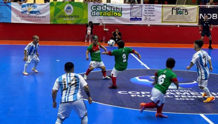 Argentina comenzó con el pie derecho y goleó a México en el Mundial de Talla Baja