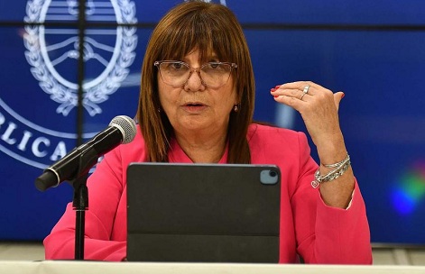 Bullrich presentó un protocolo antipiquetes que incluye a todas las fuerzas federales