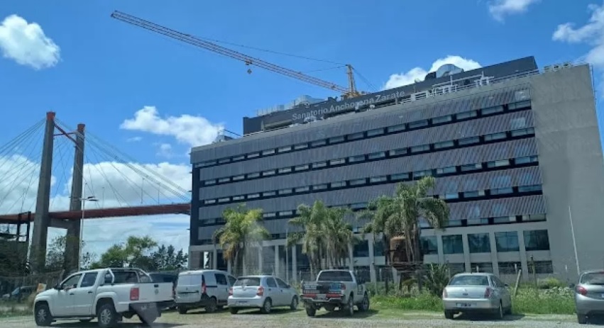 Axel Kicillof inaugura nuevo hospital en Zárate, un hito para la región