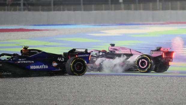 Chocaron a Colapinto en la primera curva del Gran Premio de Qatar