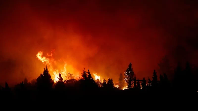 Ya son más de 18 mil hectáreas consumidas por el fuego en el Parque Nacional Nahuel Huapi