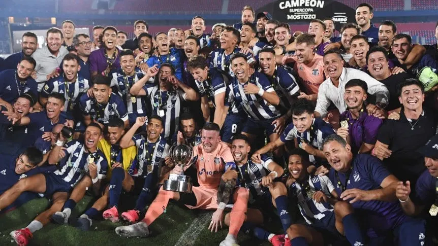 Talleres derrotó a River y es el campeón de la Supercopa Internacional