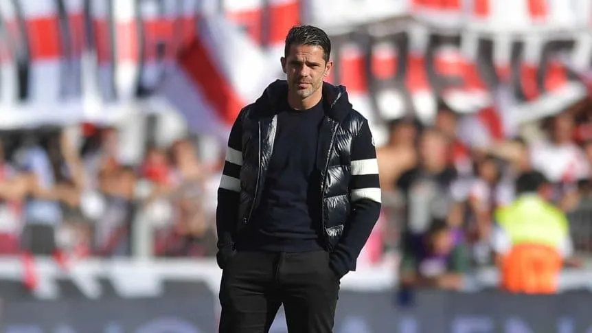 Gago dejo de ser el entrenador de Boca