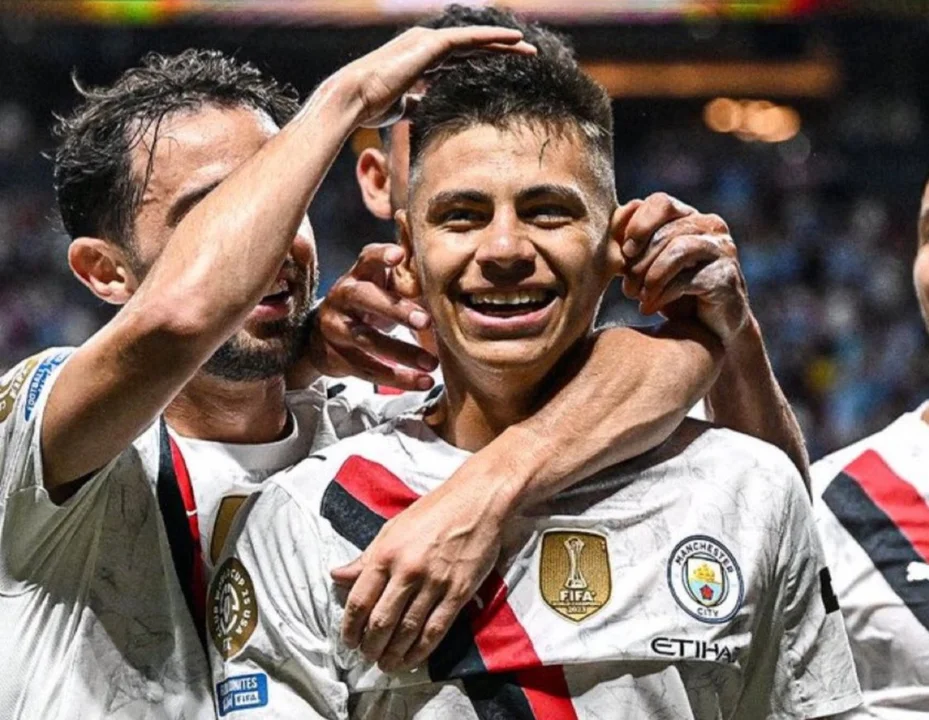 Con un gol de Echeverri el City derrotó al Al-Ain