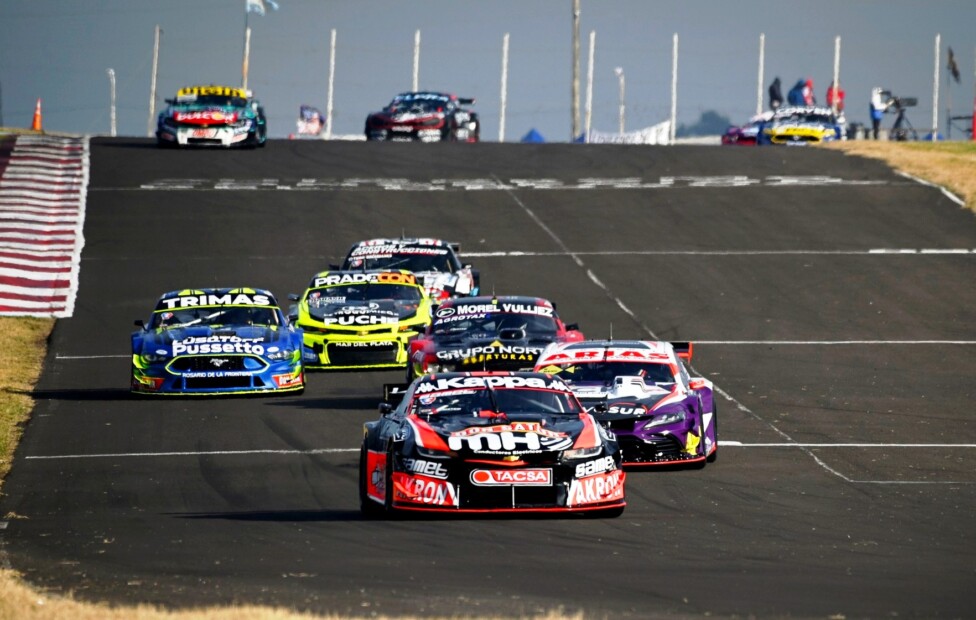 Canapino se quedó con la final del TC en Concepción del Uruguay