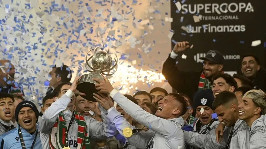Vélez venció a Estudiantes y es campeón de la Supercopa Internacional