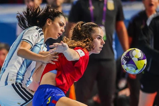 Argentina finalizó cuarta en el primer Mundial femenino de futsal