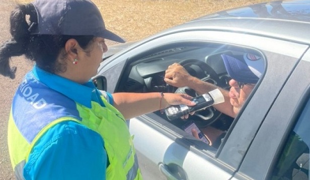 Enero 2026: casi mil conductores sancionados por alcoholemia y 372 por «tapa patente»