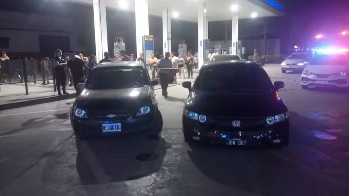 Asesinó al ex de su novia a tiros em una estación de servicio