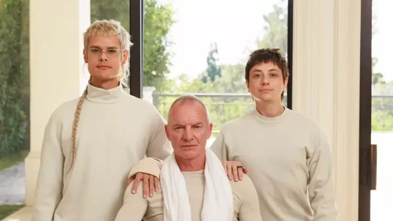 Ca7riel y Paco Amoroso con colaboración de Sting