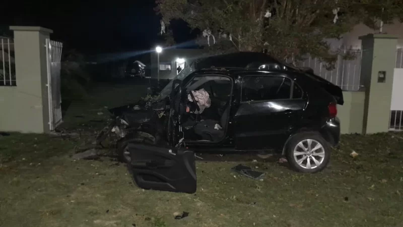 Un joven de 26 años murió tras chocar su auto contra un paredón en Berisso