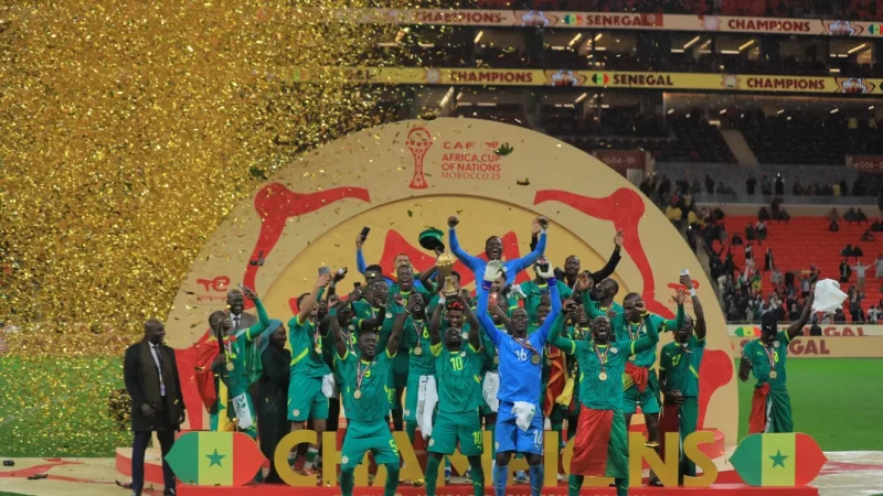 La Confederación Africana de Fútbol le quitó la copa a Senegal