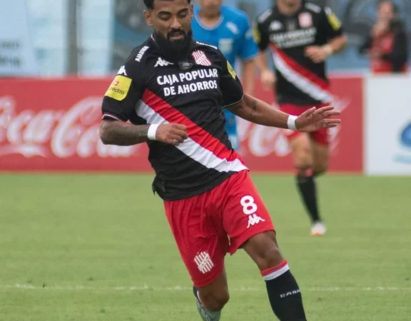 San Martín de Tucumán eliminó a Estudiantes de Río Cuarto en la Copa Argentina