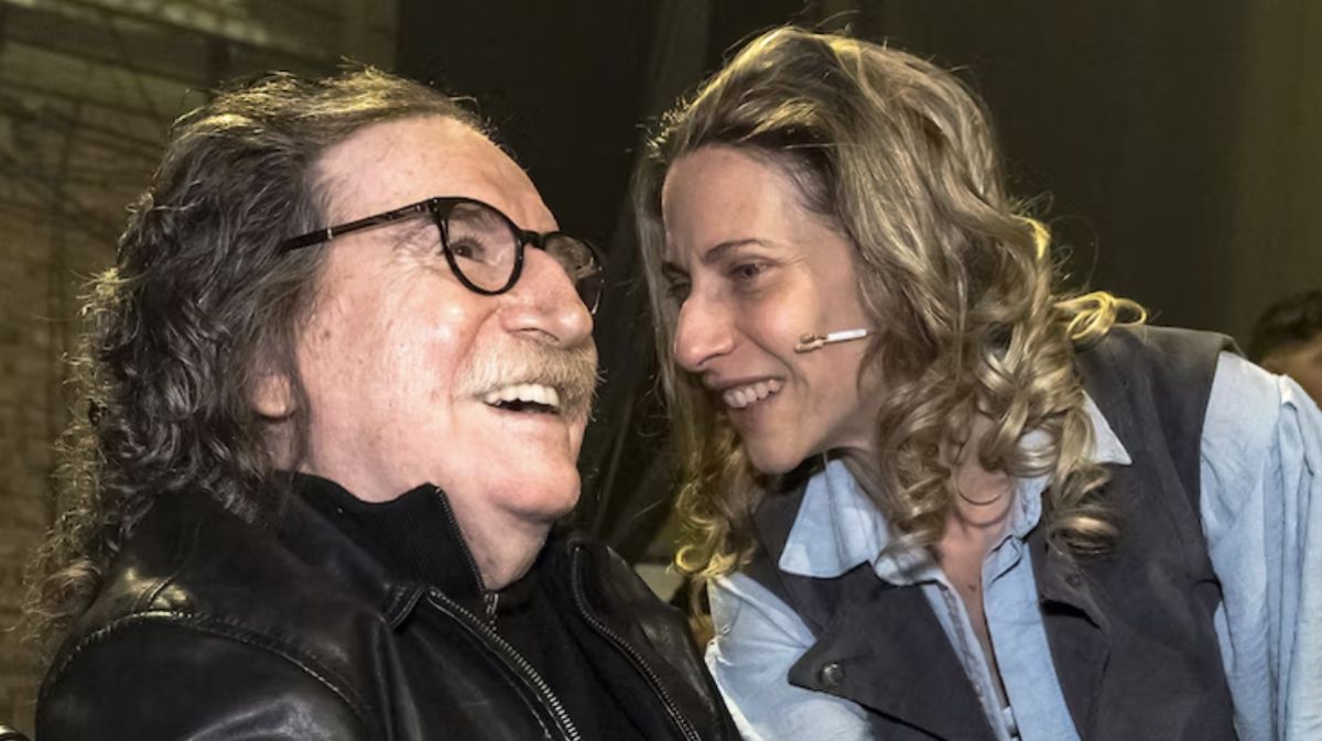 Charly García reapareció con una sonrisa tras su operación