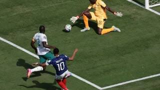 Francia  venció a Senegal