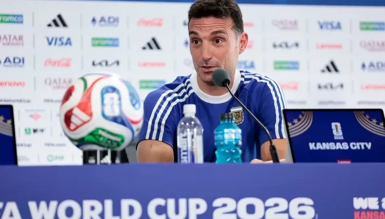 Scaloni : «No hay palabras, todo lo que diga  de Messi está de más»
