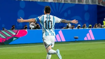 Con una gran actuación de Messi, Argentina venció a Argelia