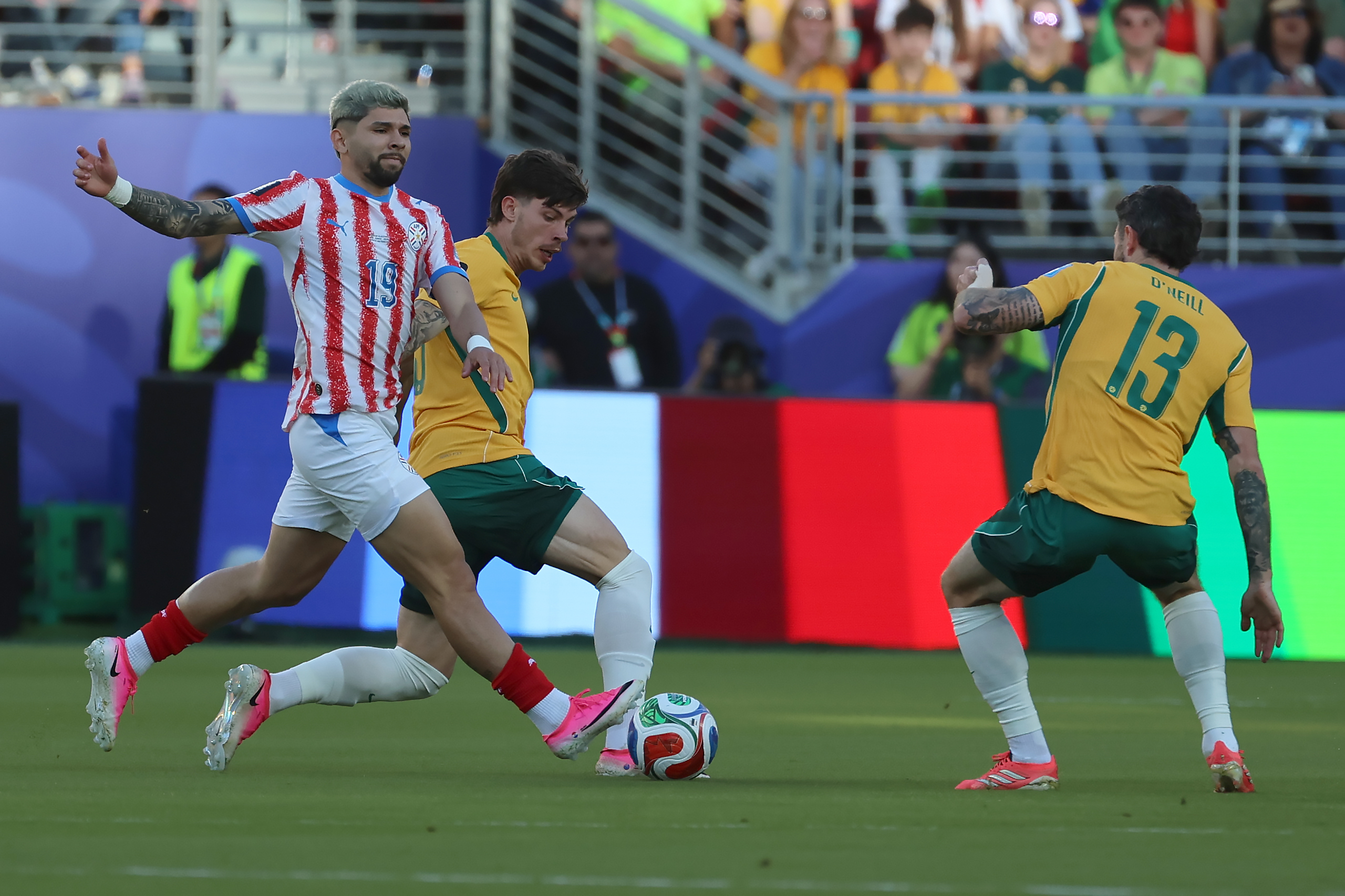 Paraguay empató con Australia y se ubica entre los mejores terceros