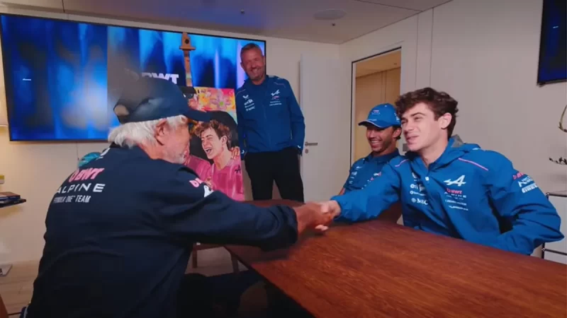 Colapinto renovó contrato con Alpine