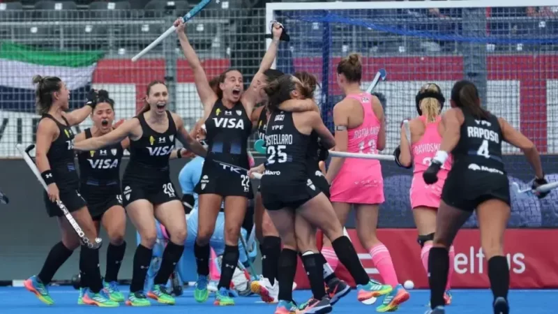 La Leonas le ganaron a escocia y pasaron de fase en el Mundial