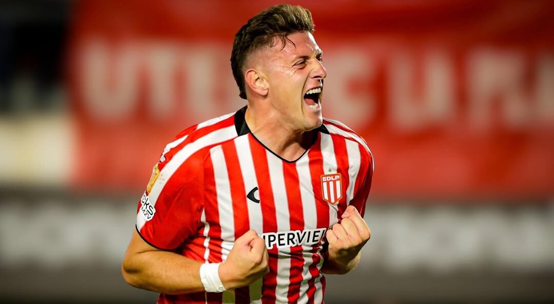 Estudiantes derrotó en el final  a Platense