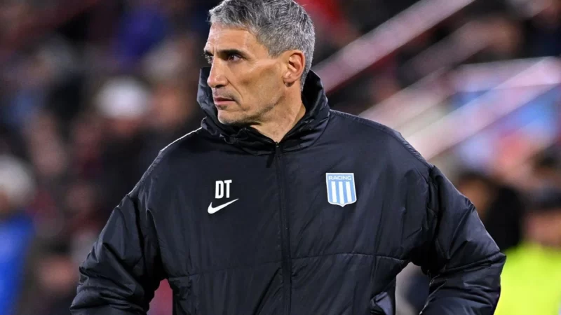 Racing despidió a Vojvoda