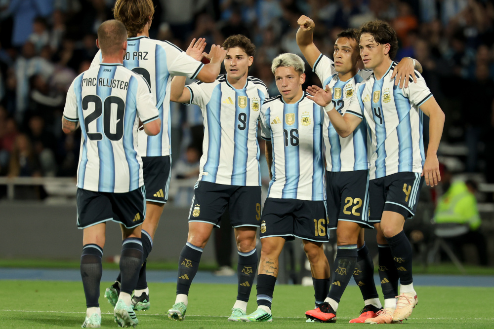 Argentina goleó a Bolivia