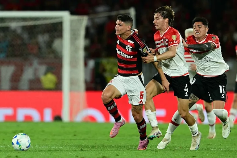 Estudiantes enfrenta a Flamengo por la ida de las semis de la Libertadores