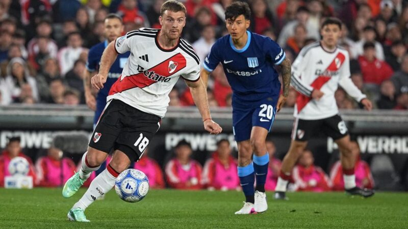 River venció a Racing en el Monumental